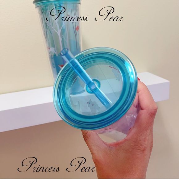 2x Starbucks ACRYLIC Christmas Polar Bear Present 2019 16 oz. COLD CUP - Picture 6 of 13